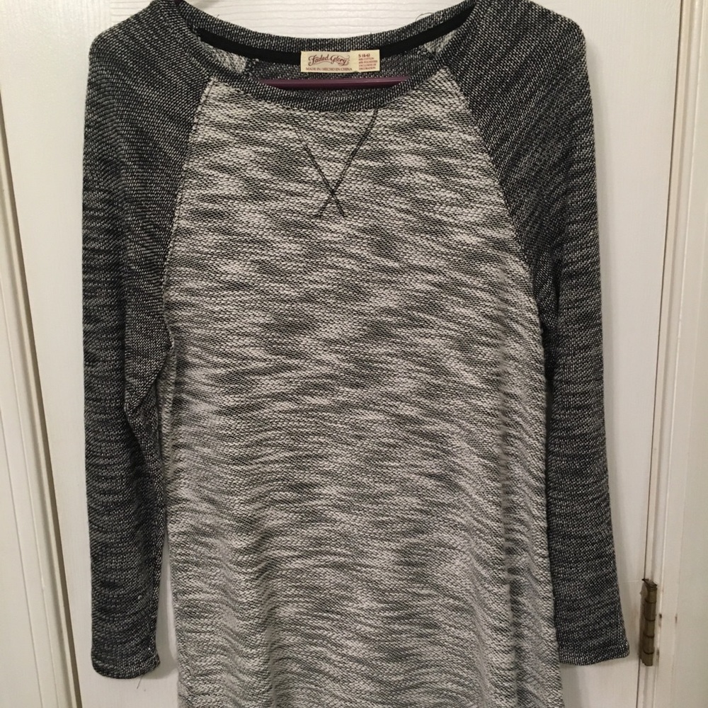 Two shades gray long sleeve shirt